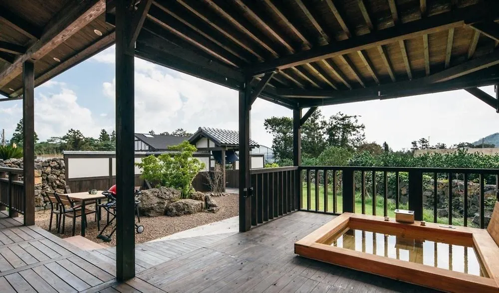 Crobe Sanbang Hotel Jeju Casa de hóspedes